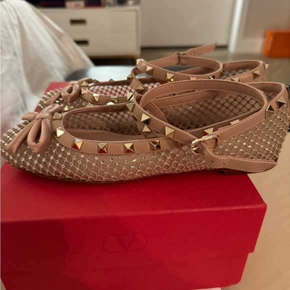 VALENTINO GARAVANI ROCKSTUD MESH BALLERINA WITH CRYSTALS - Picture 4 of 12
